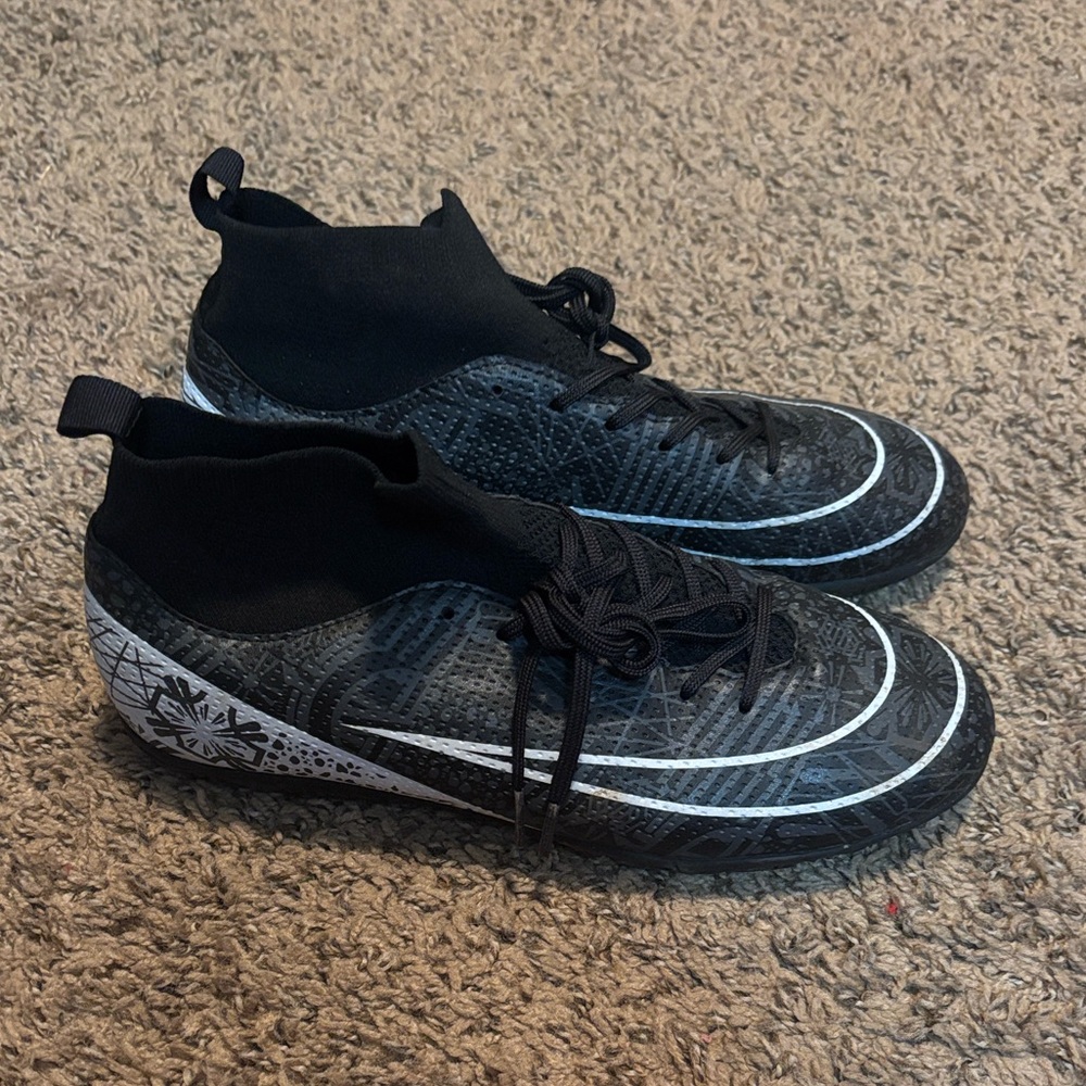 Nike Black and White Athletic Cleats